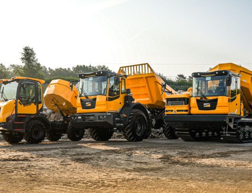 How to Choose Between a Tracked or Wheeled Dumper: A Buyer’s Decision Guide